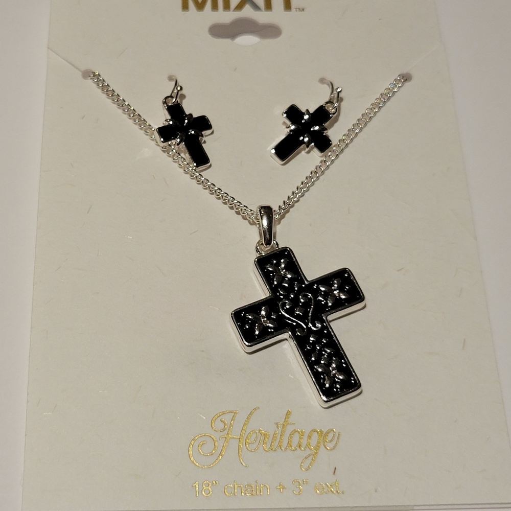 Mixit Heritage Cross Earrings and Necklace Set